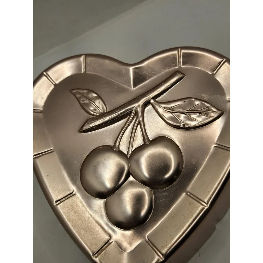 VINTAGE WEST BEND VALENTINE HEART WITH CHERRIES MOLD